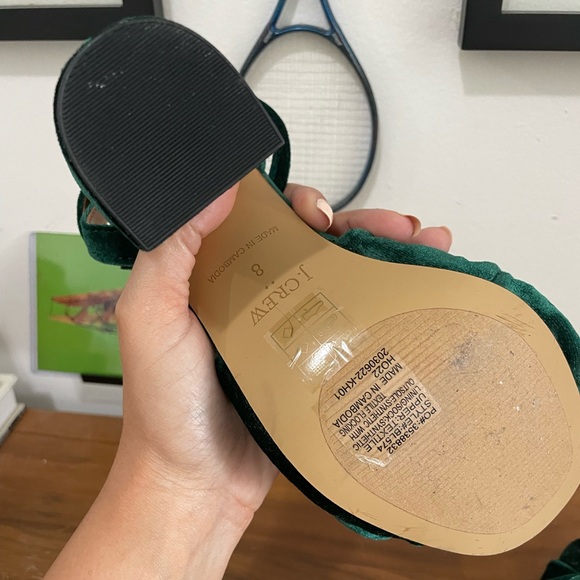 NWT J. Crew Green Velvet Bow Heels size 8 - Picture 5 of 6